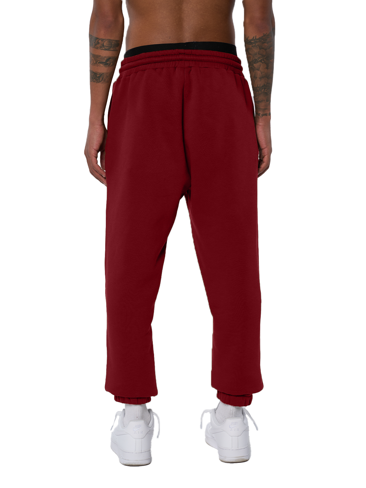 Weinrote Jogger mit weißem 808 Logo vorne